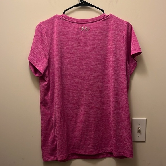 Under Armour Women's Pink T-Shirt size Large - Picture 4 of 9